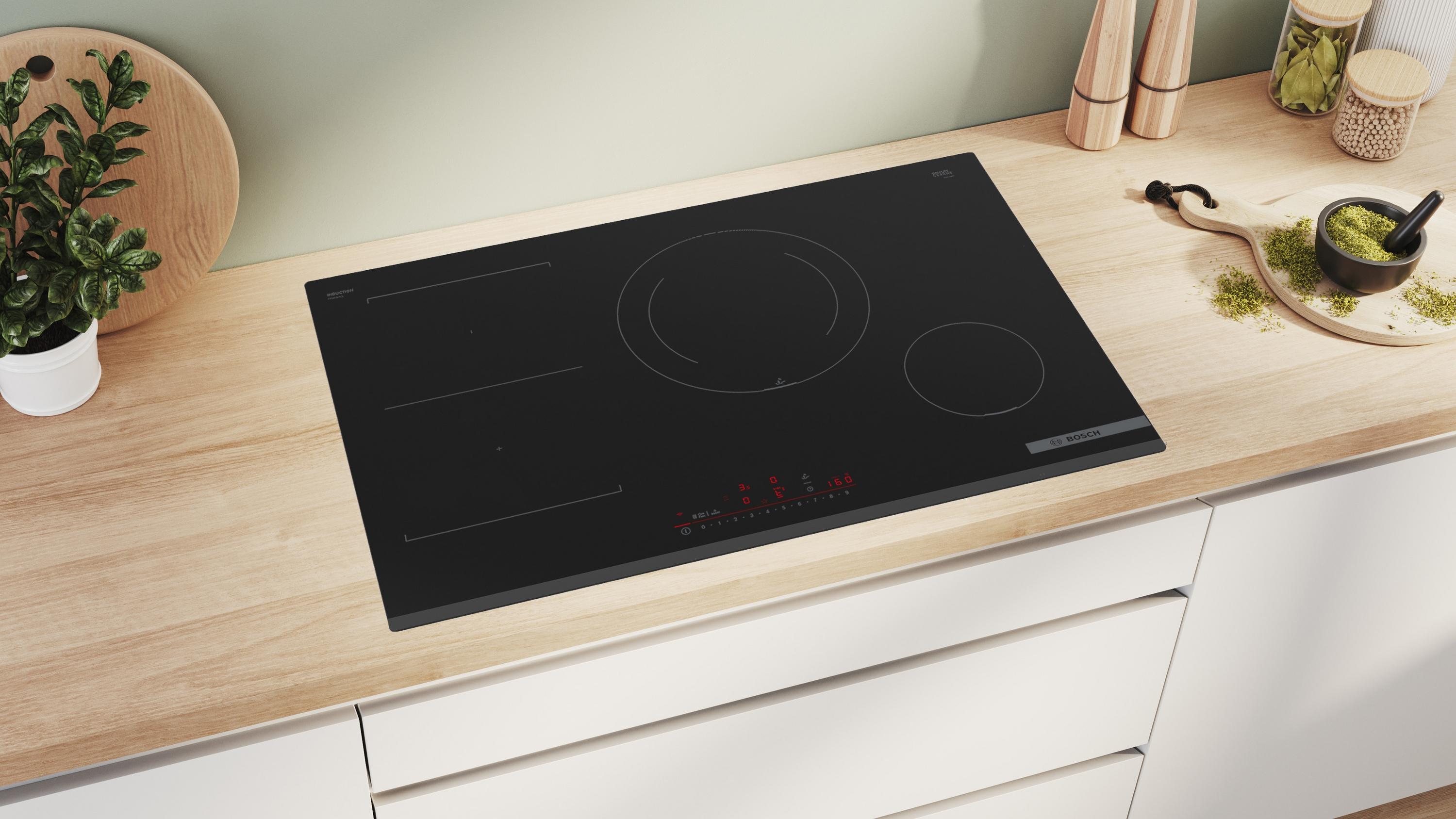 Bosch PVS831HC1E Serie 6 Autarkes Induktionskochfeld, 80 cm breit, Rahmenlos aufliegend, DirectSelect, Combi Zone, Smart Hood Automatic, schwarz