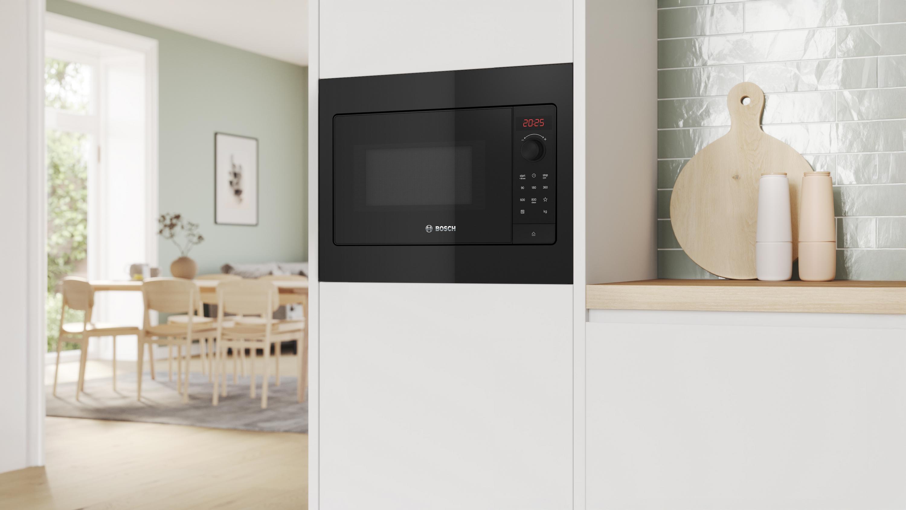 Bosch BFL523MB4 Serie 2 Einbau Mikrowelle, 800 W, 20 L, AutoPilot 7, Reinigungsunterstützung, QuickStart, Schwarz