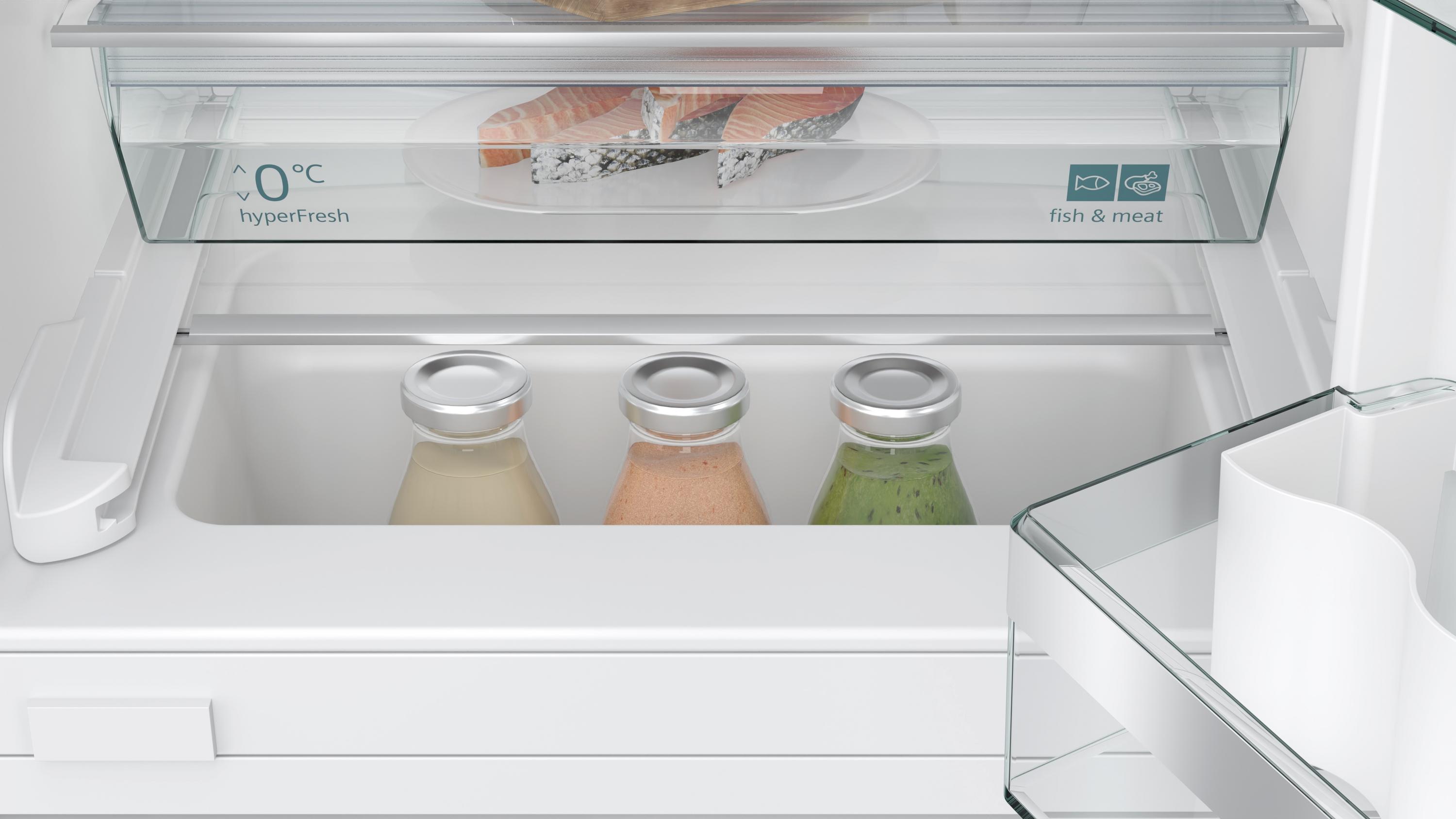 Siemens iQ500 KU22LADD0 Kühlschrank mit Gefrierfach vollintegrierter Einbau mit Flachscharnier 110 l D